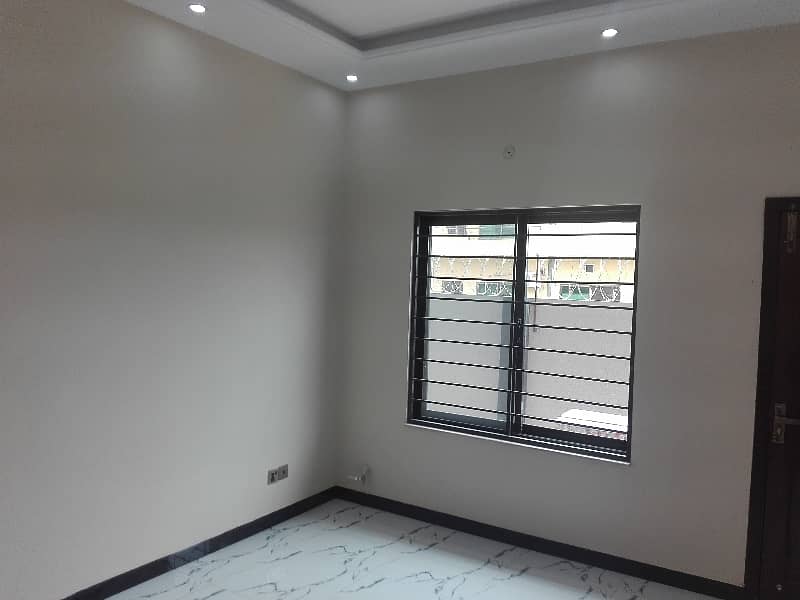 Good 3200 Square Feet Lower Portion For rent In D-12 2