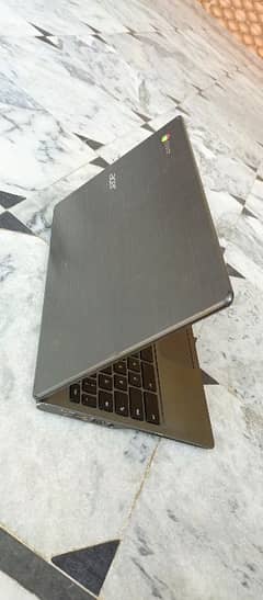 Chromebook