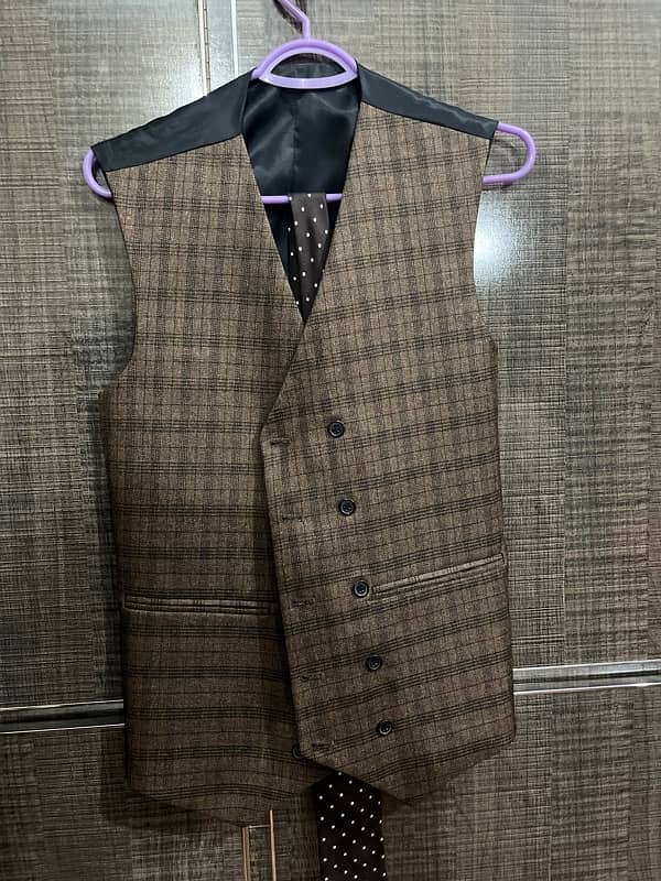 3 piece suit For Men ( Premium cloth) 2