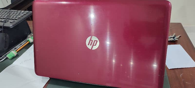 HP Laptop Pavilion 19 inch 2