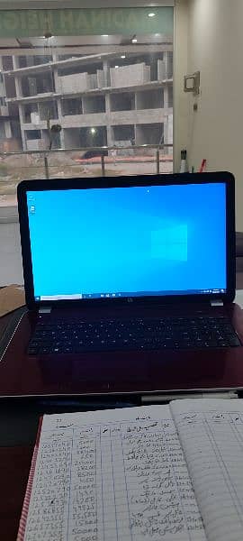 HP Laptop Pavilion 19 inch 6