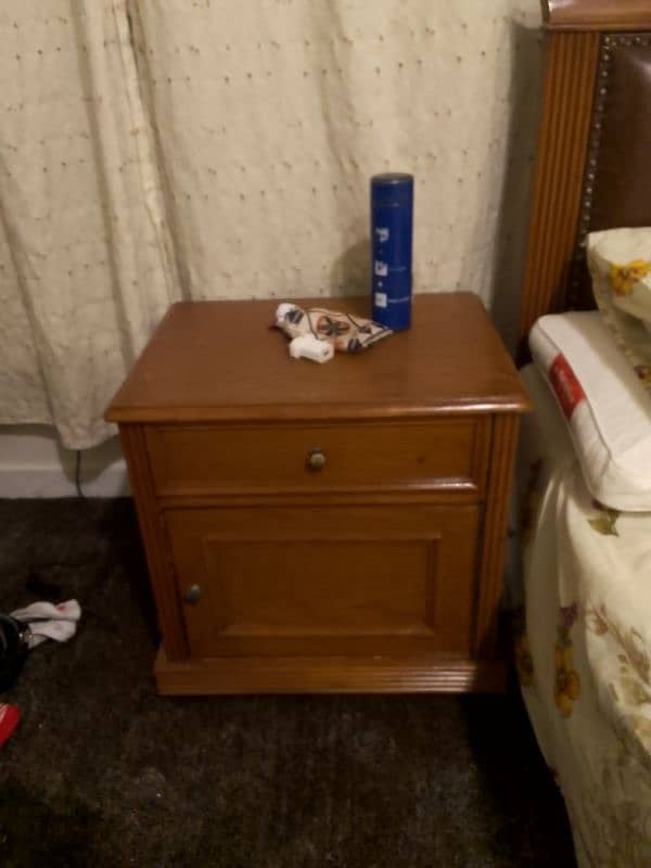 Single bed with Side table 3