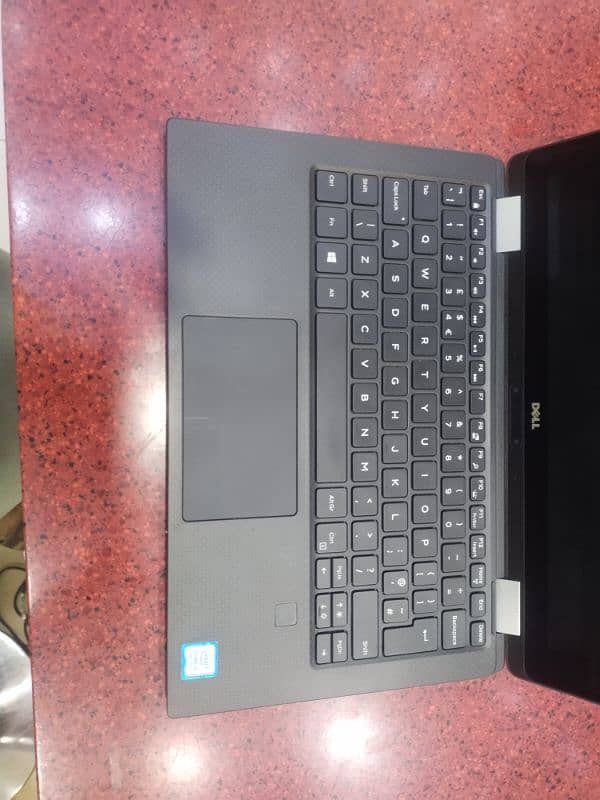 Dell XPS 13 9365 i5 8th gen 6