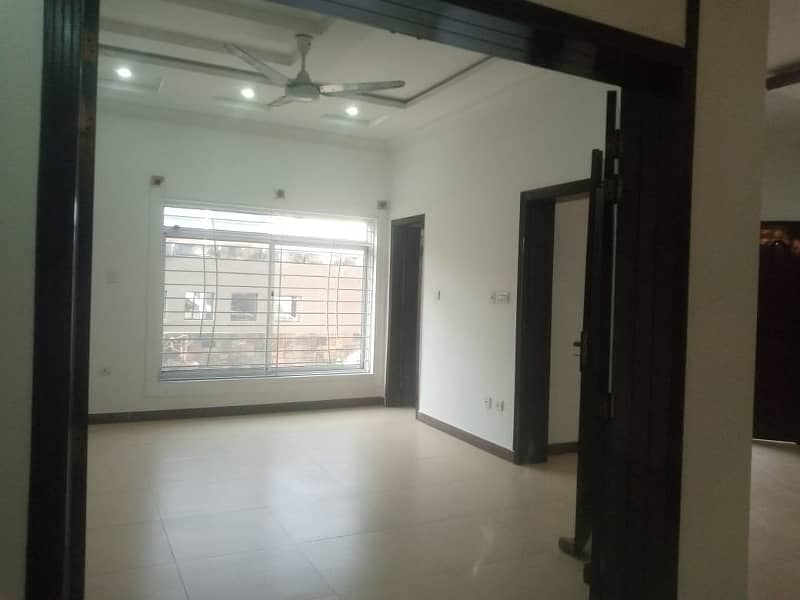 10 Marla Double Unit House Available For Rent, 6