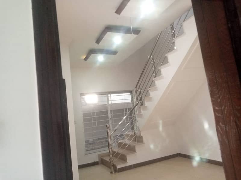 10 Marla Double Unit House Available For Rent, 10