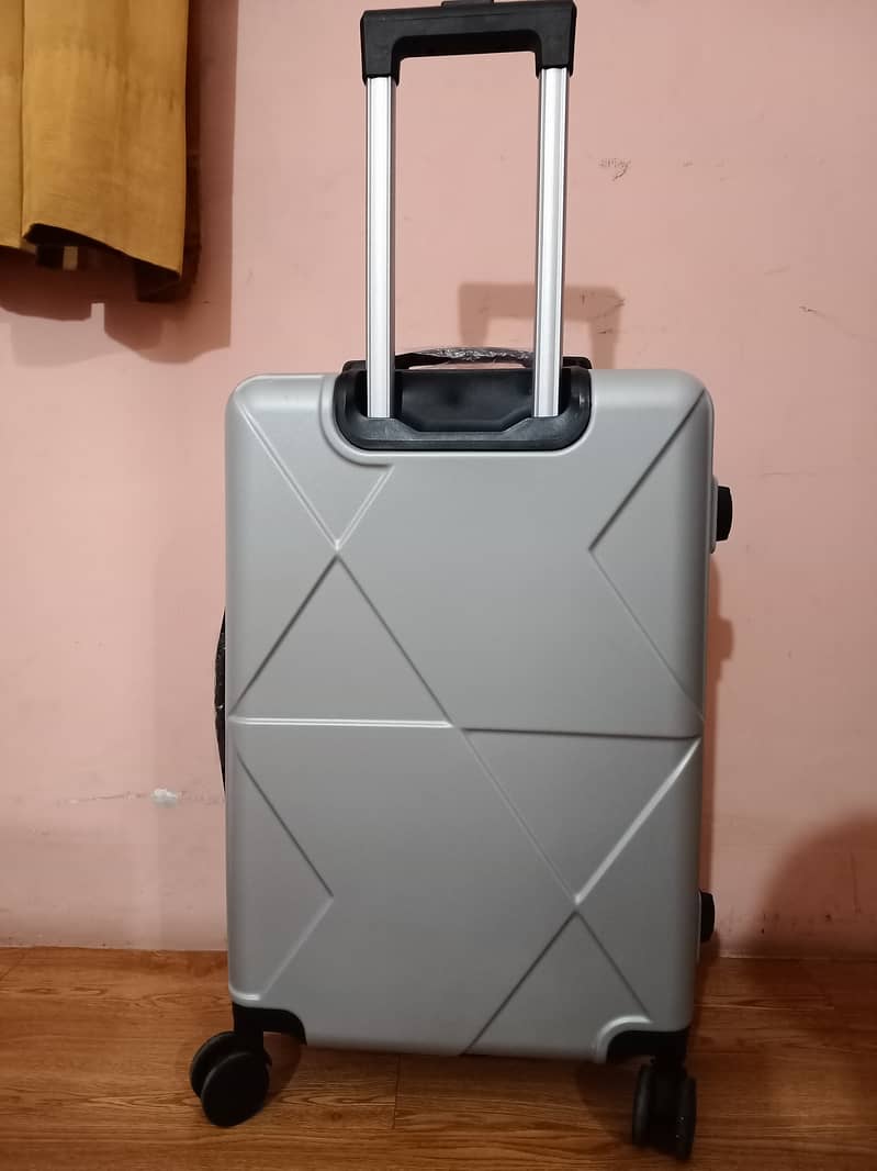 Fiber Luggage/suitcase (High Quality) 1