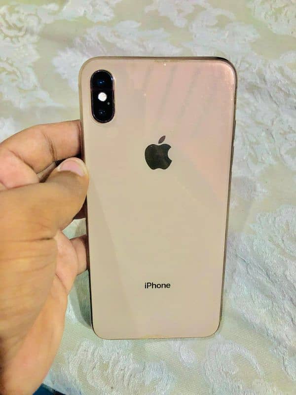 iPhone Xs Max Golden colour  64gb Jv 5