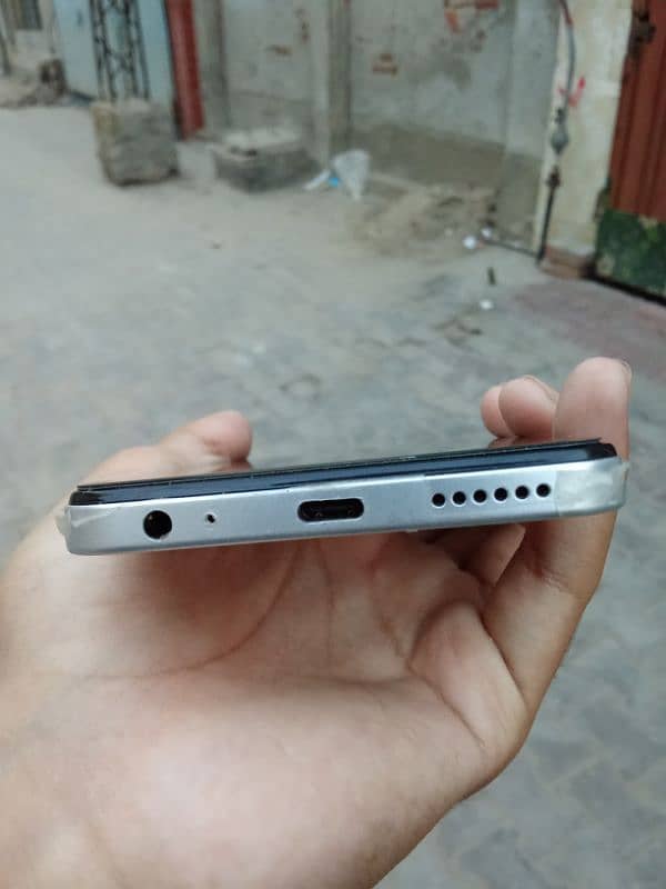 Infinix smart 8 pro 6