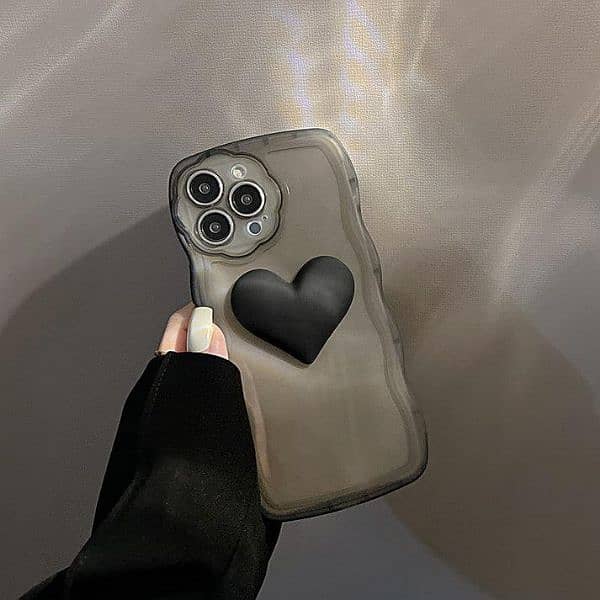 IPhone 11 say uper saray models kay cover available hay 5