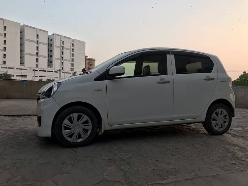 Daihatsu Mira 2016 3