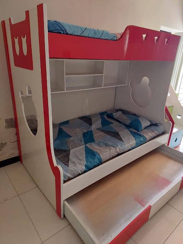 TRIPLE DECK BUNK BED 2