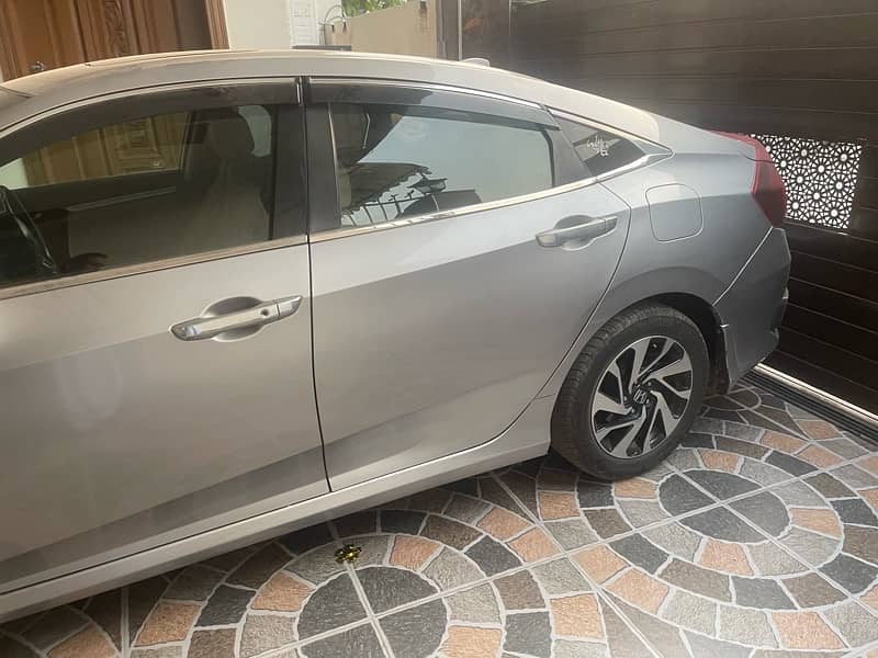 Honda Civic VTi Oriel Prosmatec 2019 3