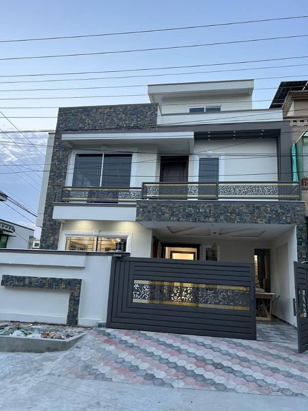 40/70 corner house for sale in pwd best location orignal pics attached sirf ak call janab 8