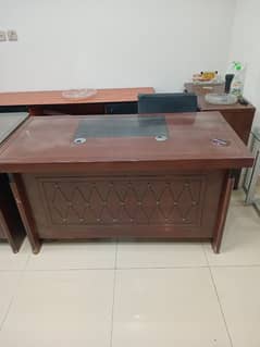 3 tables for sale with complete set