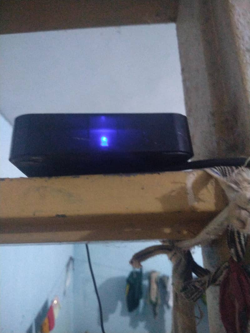 urgent sell krna Hy mxrpro box Bhai sath Hy 2 ram 32 rom 5