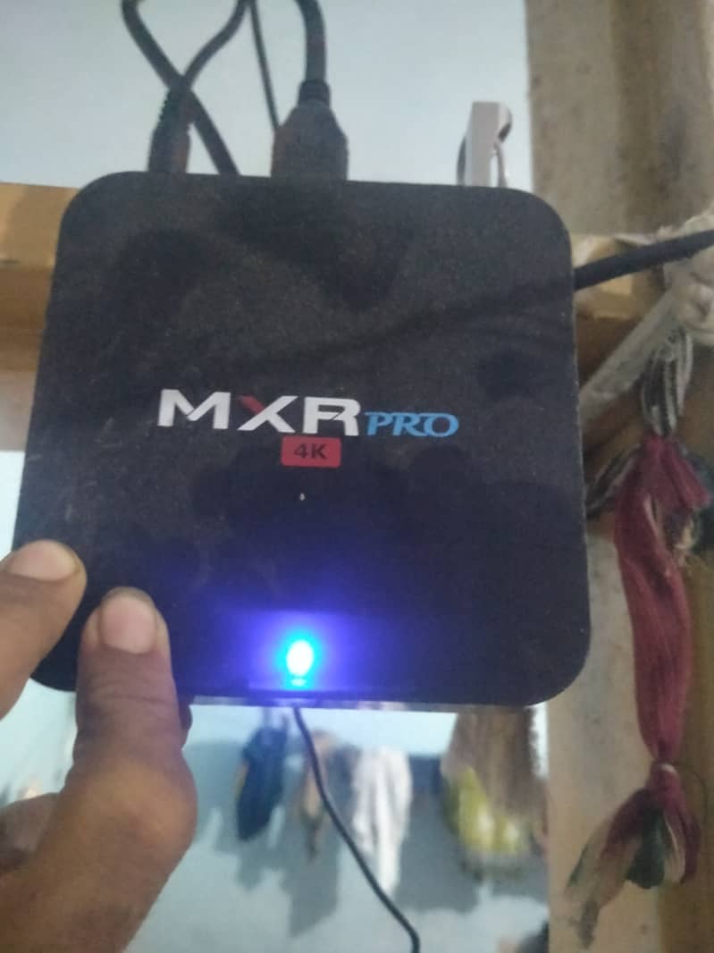 urgent sell krna Hy mxrpro box Bhai sath Hy 2 ram 32 rom 7