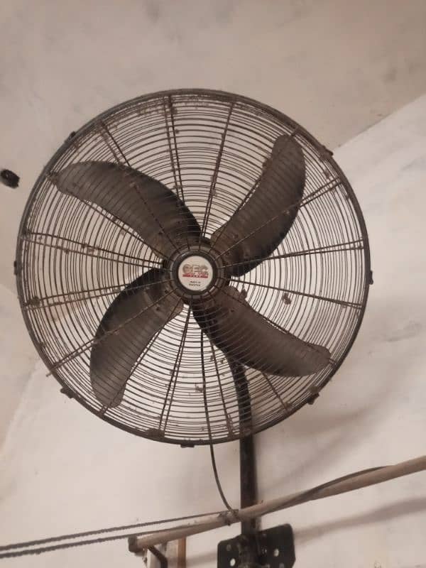 Bracket fan / Wall Fan Jumbo Size 24" 0