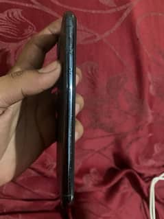 I phone 11 pro for sale banal ma black line ha 64gb