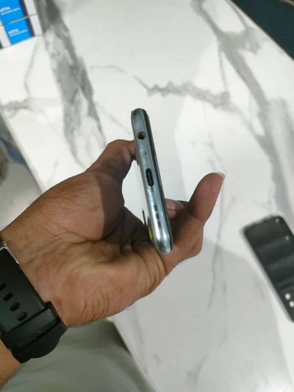 Oppo Reno 6 4