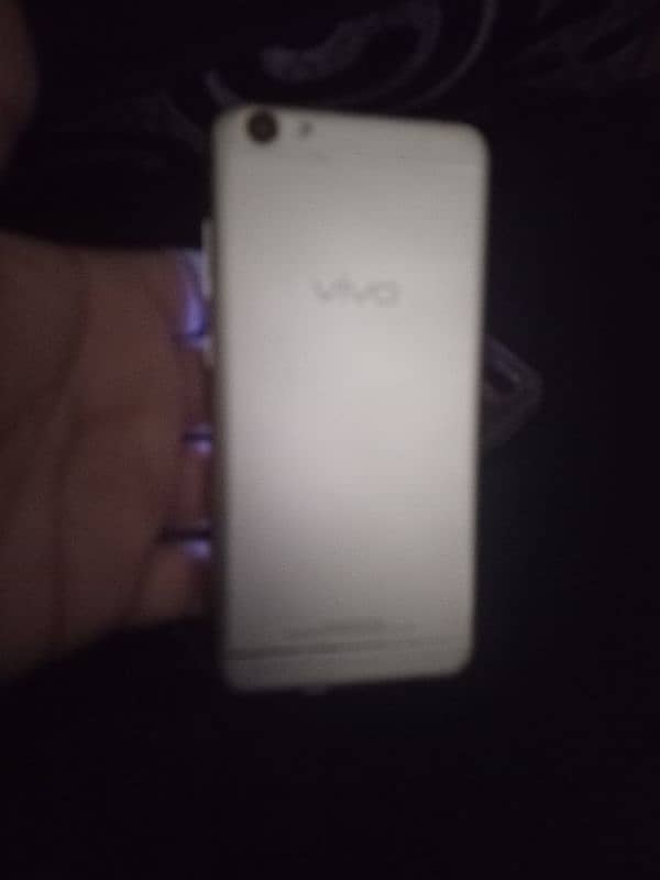 vivo Re condition Mobile 4+64 3