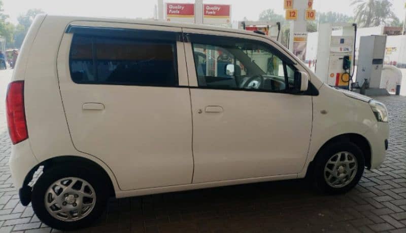 Suzuki Wagon R 2018 1