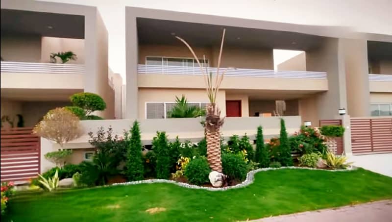 500 Yards Brand New Paradise Villa NON PAID at very Prime Location New Master Sanitry 0