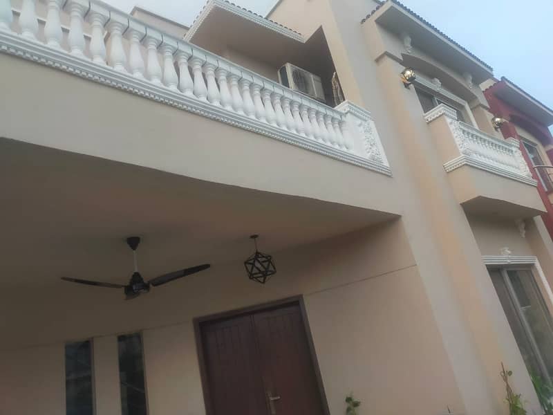 10 Marla House For Sale In Paragon City Lahore 1