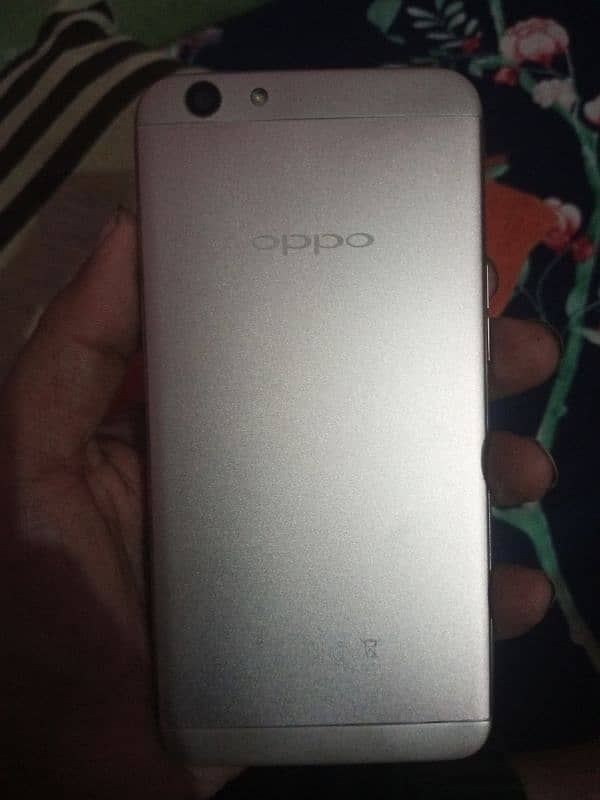 Oppo F1s 2