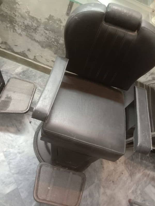 2 salon chairs 1 washing unit and 2 sofa set for sale 4