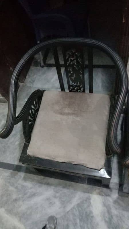 2 salon chairs 1 washing unit and 2 sofa set for sale 10