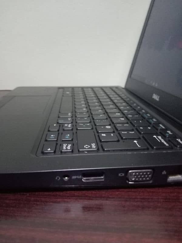 Dell 5280 Core i5 7th generation 3