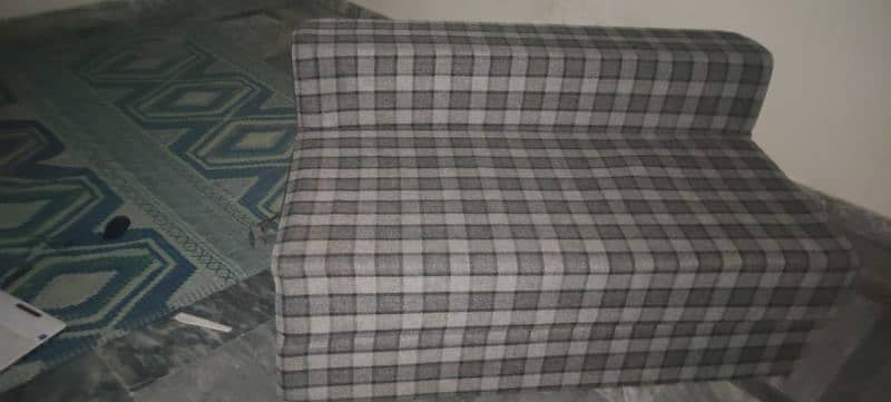 Sofa Combed For Sale urgent Sale 5