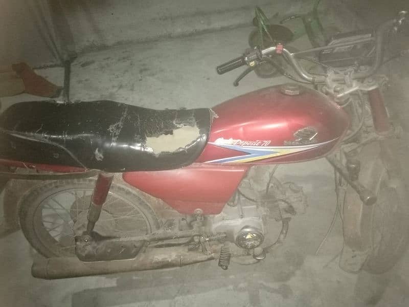 good condition Honda 70 2010 model 1