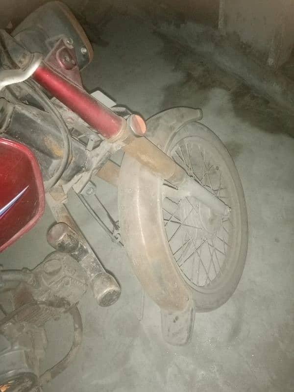 good condition Honda 70 2010 model 2