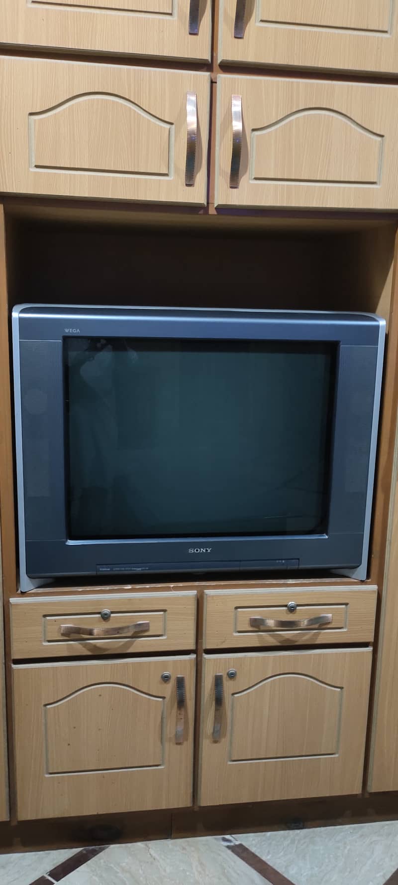 Sony Tv Flat Screen 34 inch 0