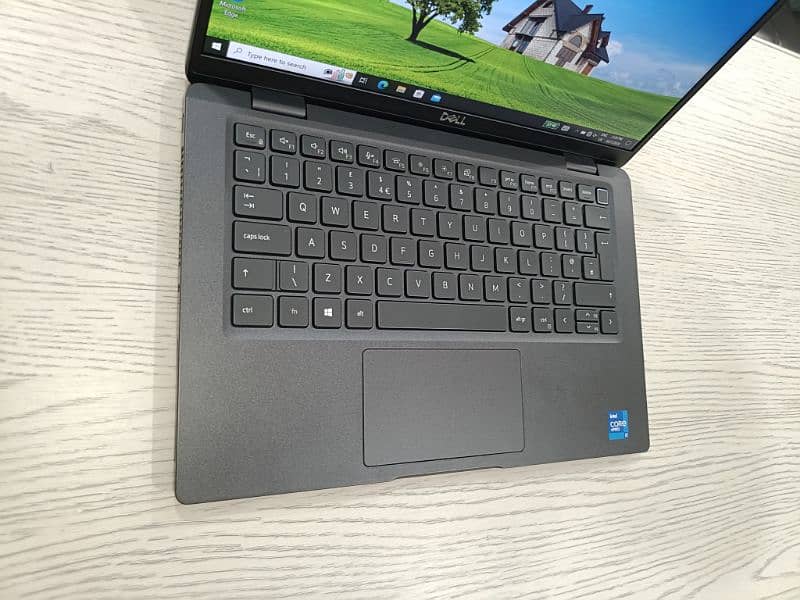 Dell latitude 7320 core i7 11th gen quadcore 13.3 inch fhd 1080p ips 3