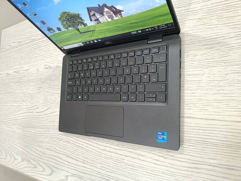 Dell latitude 7320 core i7 11th gen quadcore 13.3 inch fhd 1080p ips 4