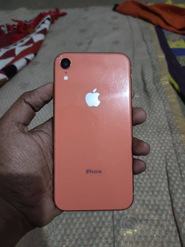 iphone XR 0