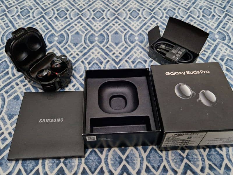 Samsung galaxy buds pro original 10/10 condition 3