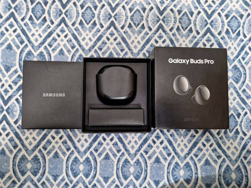 Samsung galaxy buds pro original 10/10 condition 6