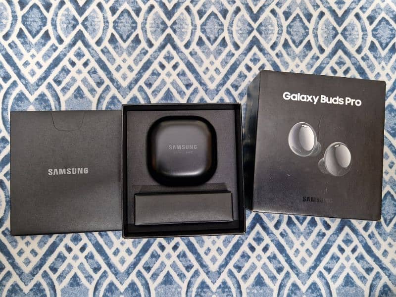 Samsung galaxy buds pro original 10/10 condition 7