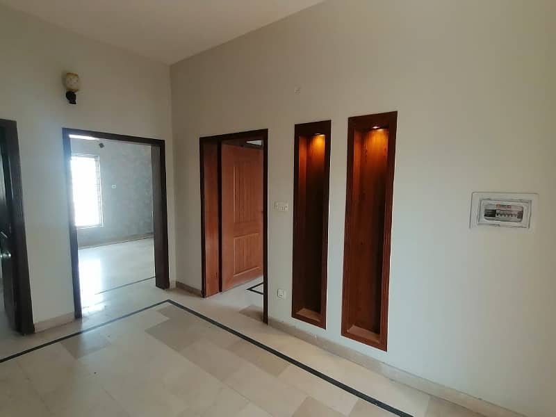 BEAUTIFUL 5 MARLA DOUBLE STORY DOUBLE UNIT HOUSE IS AVAILABLE FOR RENT 12