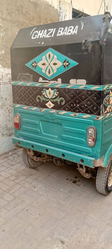 shams power 6 seater Raksha 8