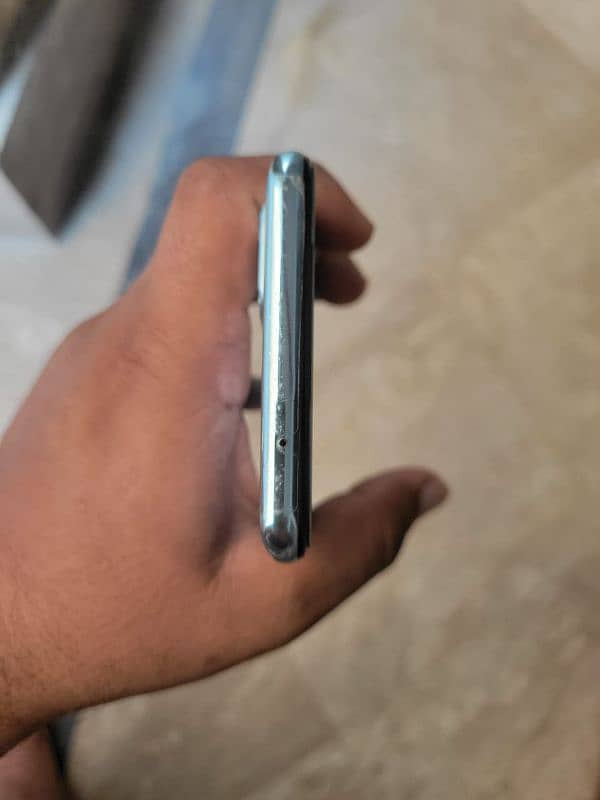 Oppo Reno 6 10/10 condition all okay with box and original charger 2