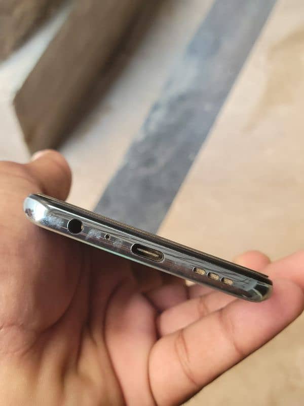 Oppo Reno 6 10/10 condition all okay with box and original charger 4