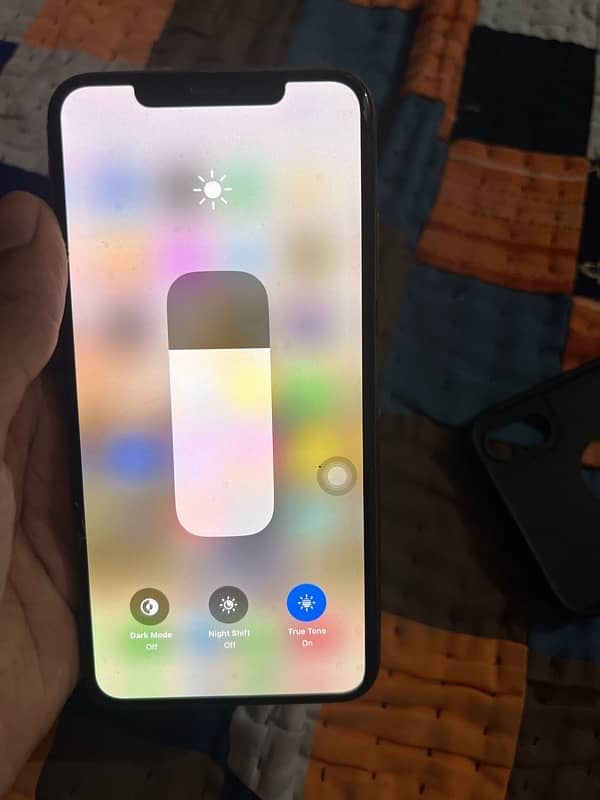 iphone xs max golden 64Gb pta approve not any fault 4