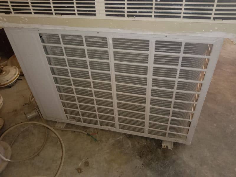 Air conditioned Split LG 3