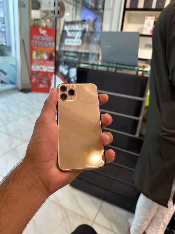 iPhone 11 Pro Factory Waterpack Urgent Sale 1