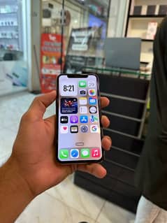 iPhone 11 Pro Factory Waterpack Urgent Sale 0