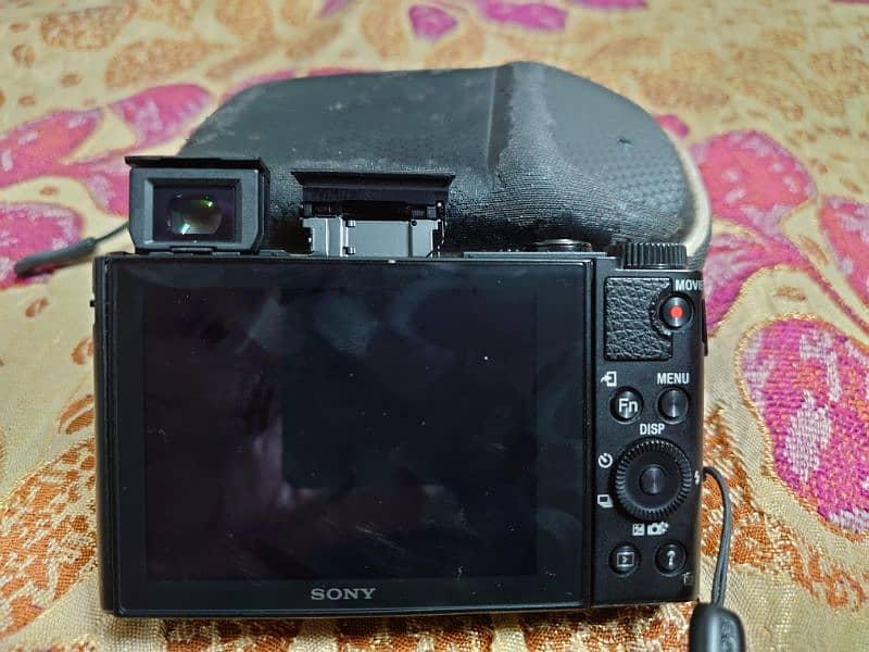 Sony DSC-HX-90 1